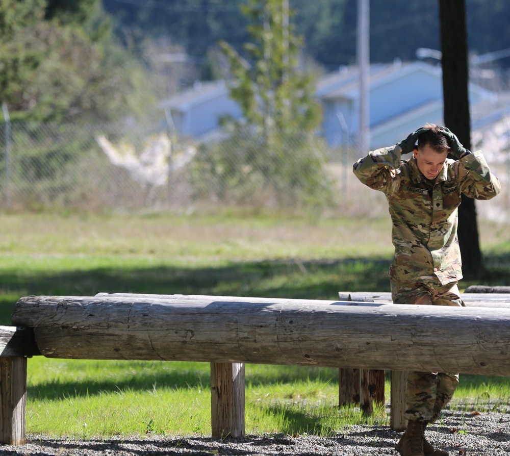 16th CAB Soldiers Compete in 7ID Best Warrior Competition