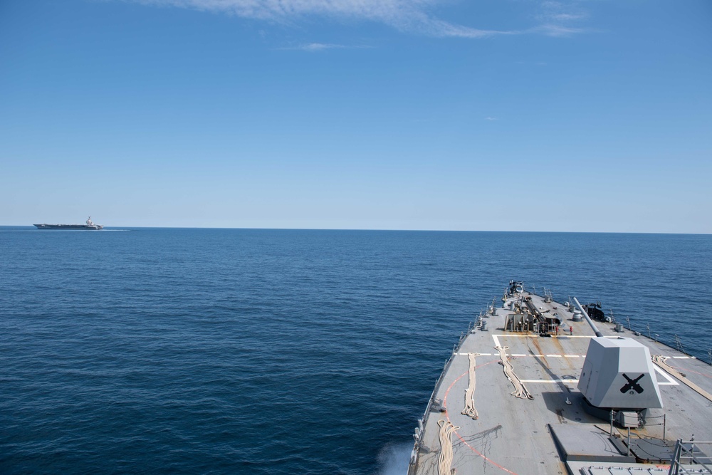 USS Winston S. Churchill (DDG 81) conducts horizon reference unit drills with the aircraft carrier USS Gerald R. Ford (CVN 78).