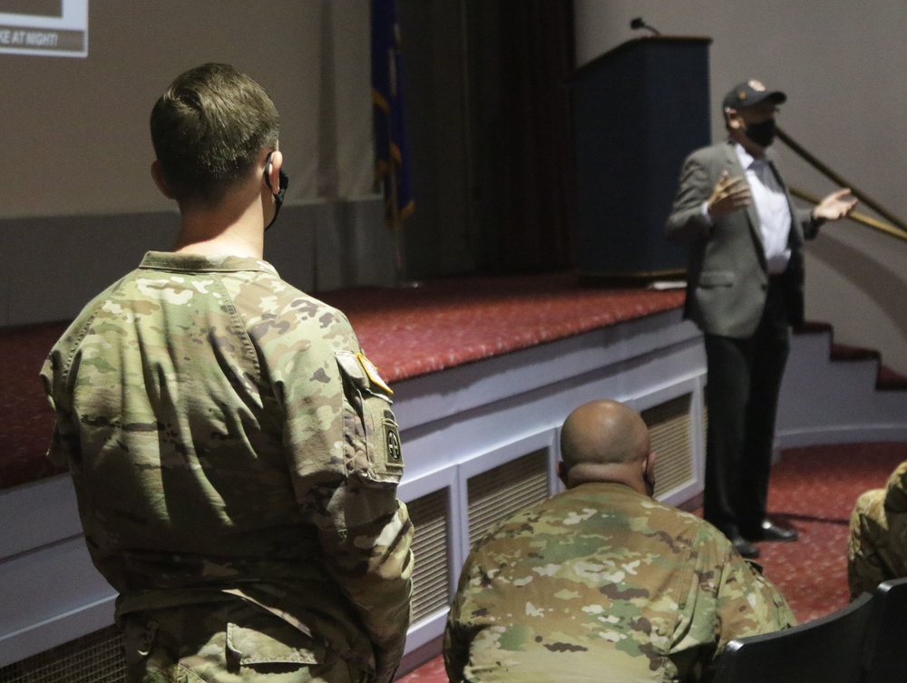 1-229th ARB Hosts AAR with Boeing Executives for AH-64Ev6