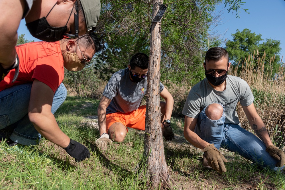 Laughlin's 47th Student Squadron serves Del Rio in STUS Serve Day