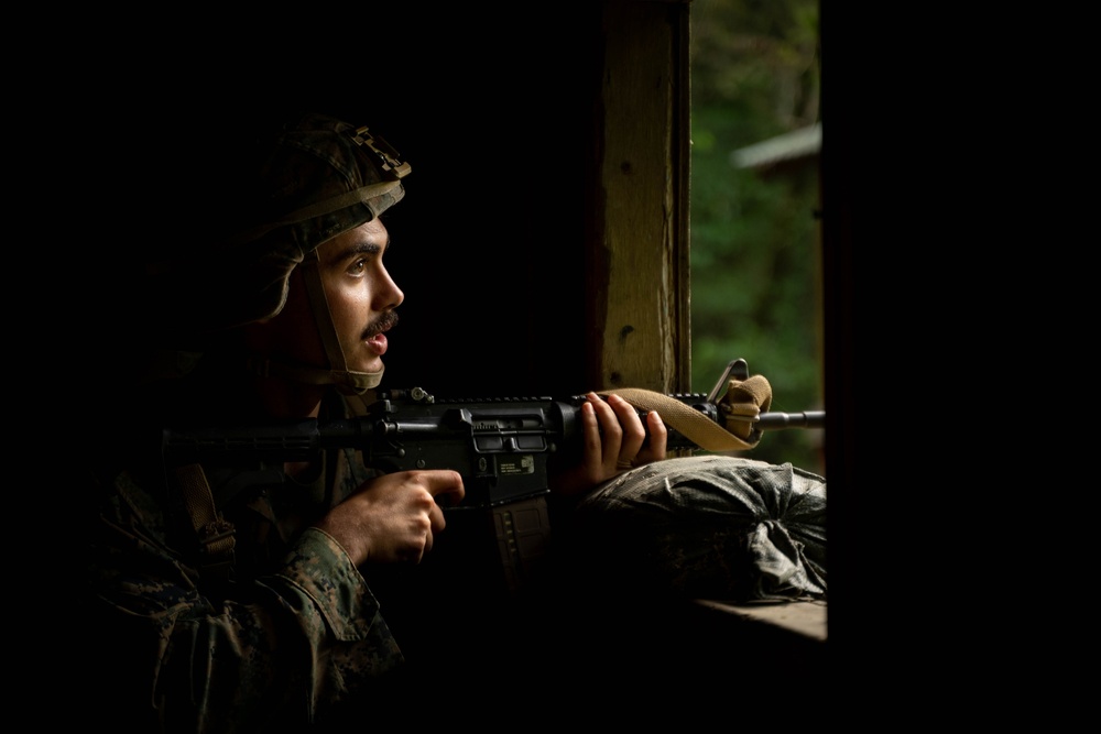 U.S. Sailors participate in the Jungle Medicine Course
