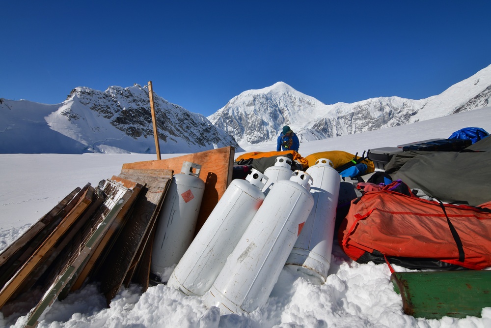 Sugar Bears help Park Service prep for Denali climb season