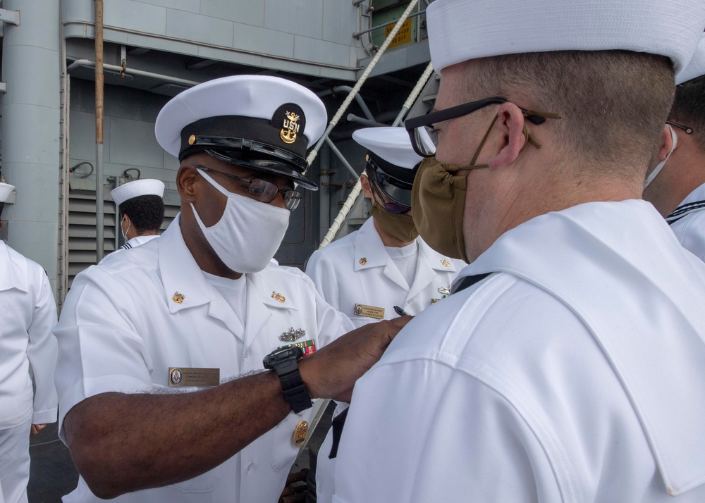 USS Bunker Hill (CG 52) Conducts Routine Operations