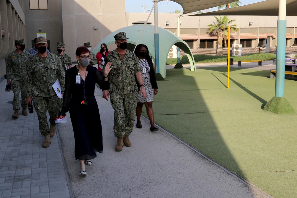 Commander, Navy Region EURAFCENT visits NSA Bahrain