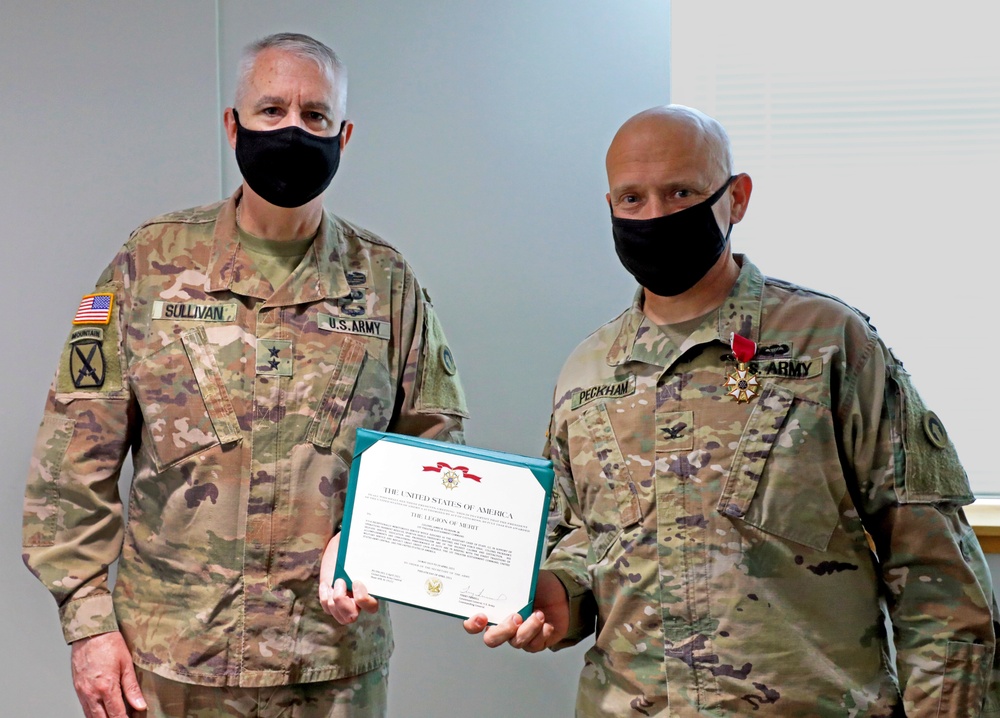 Col. Peckham's PCS award presentation