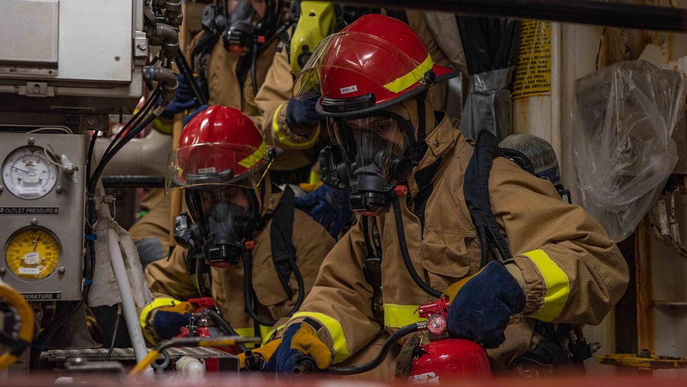 DVIDS - Images - USS Russell (DDG 59) Conducts Routine Operations ...