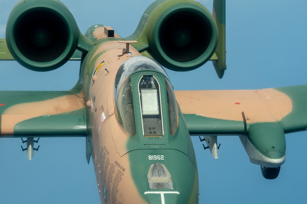 91st ARS refuels F-22, A-10 for Florida air shows