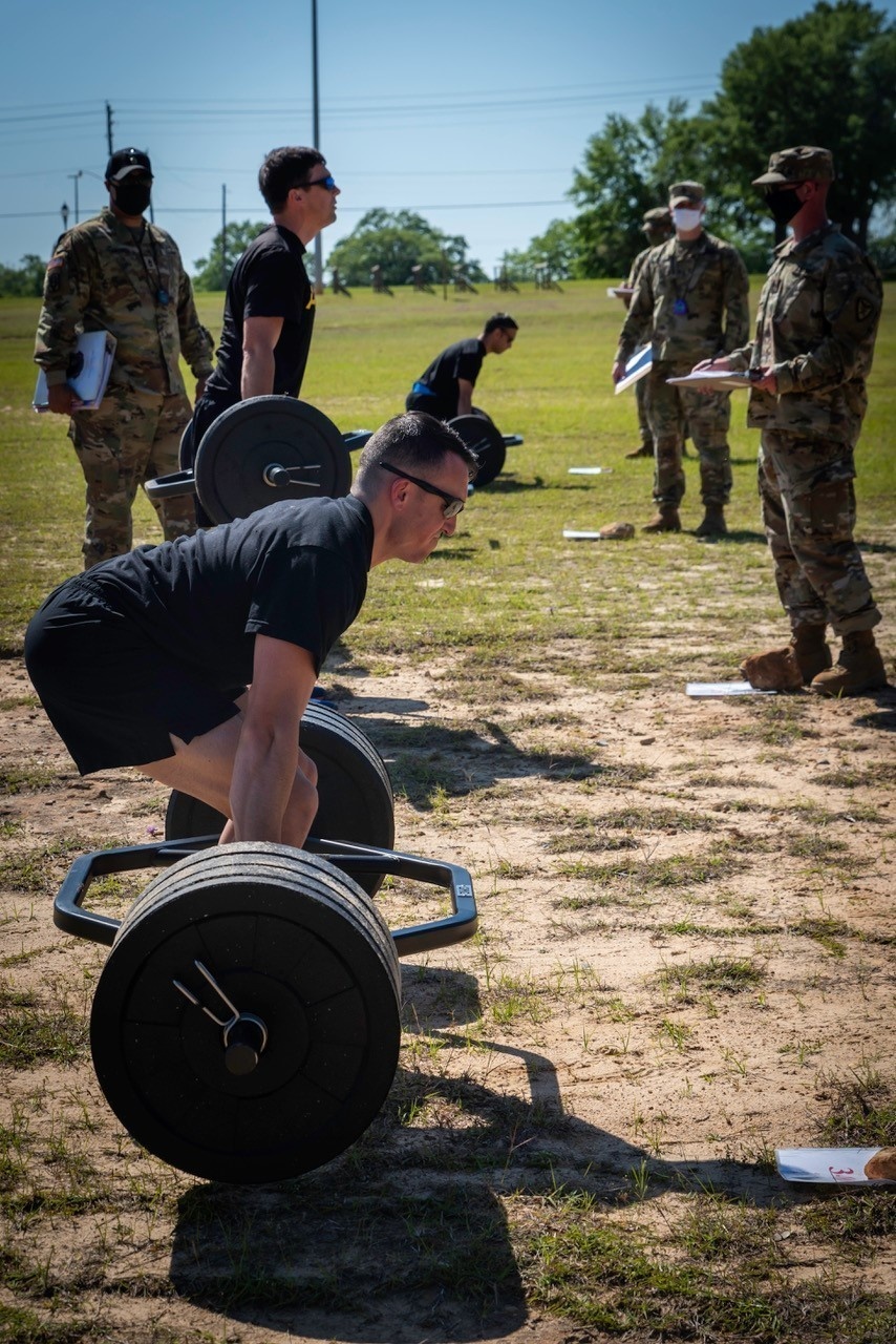 1-212th Aviation Regiment tackles ACFT