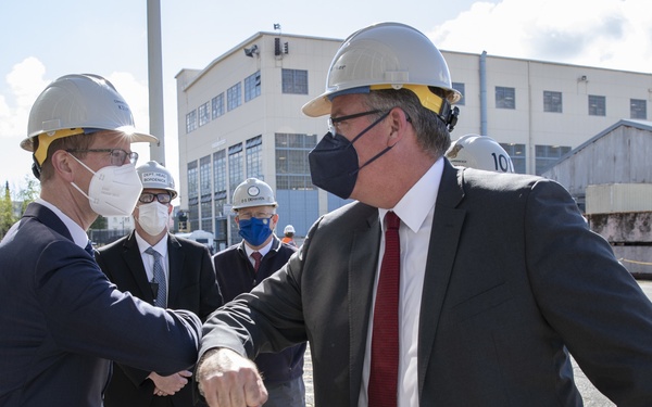 Acting SECNAV Harker Visits PSNS &amp; IMF