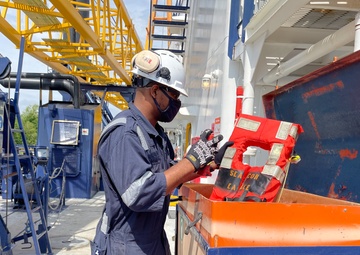 Coast Guard inspects SEACOR Eagle for SEACOR Power response