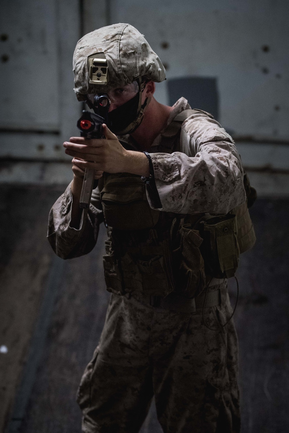 FASTCENT Marines and Navy EOD Techs Conduct IED and CQB Training