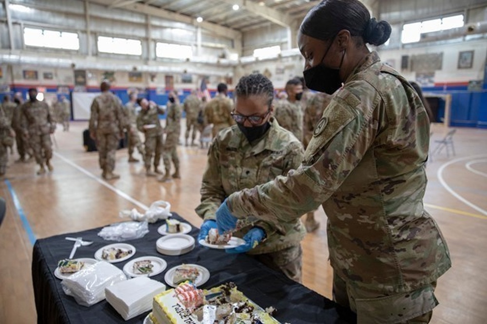 DVIDS - Images - AR-MEDCOM celebrates 115th Army Reserve B-Day at