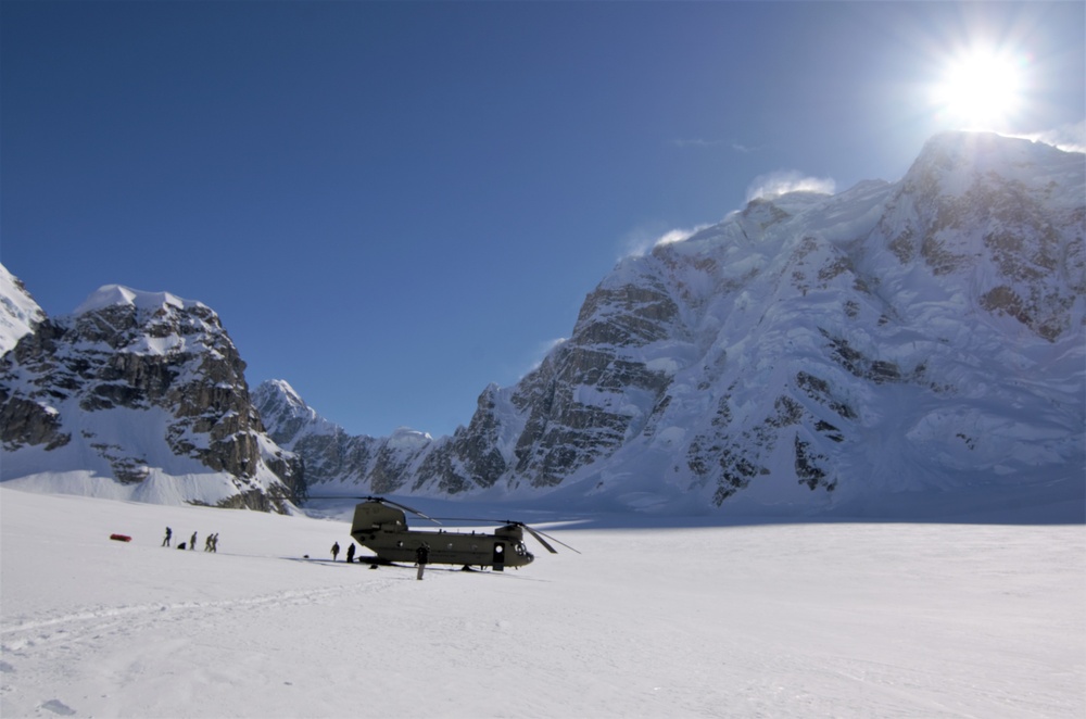 Army flies gear to Denali for National Park Service