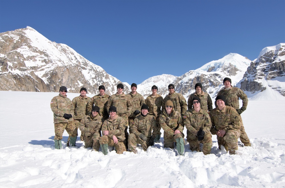 Army flies gear to Denali for National Park Service