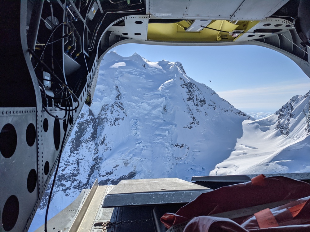 Army flies gear to Denali for National Park Service