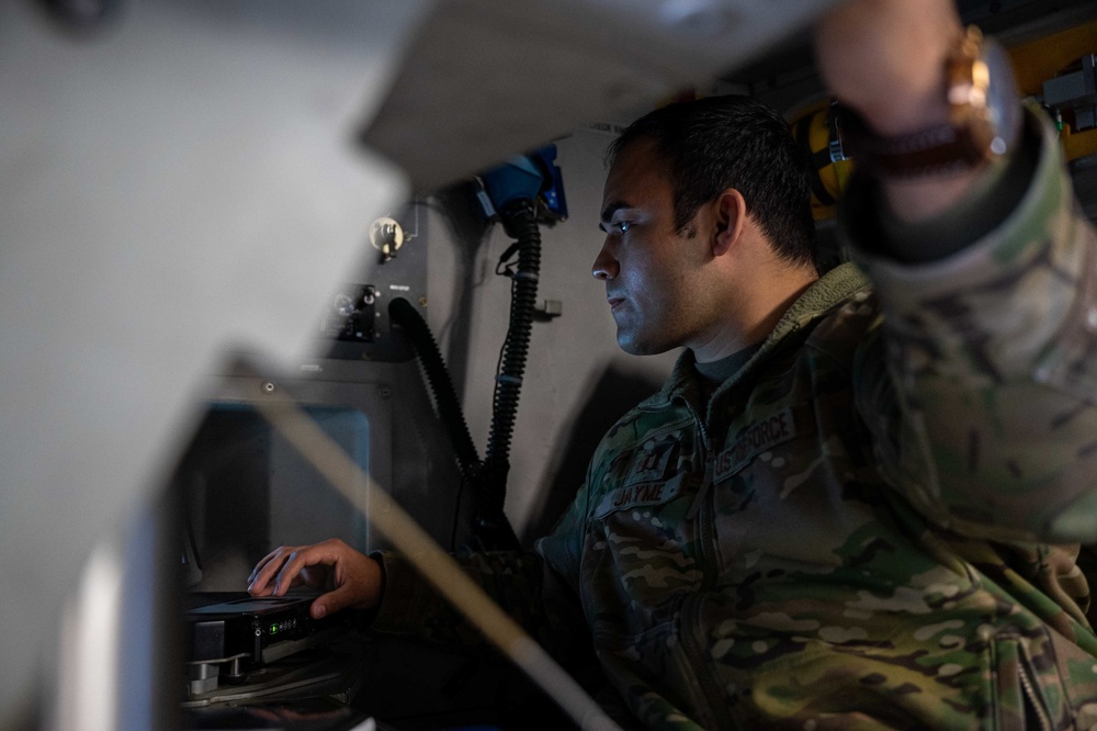 3rd AS aircrew train for global airlift