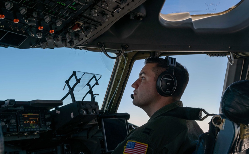3rd AS aircrew train for global airlift