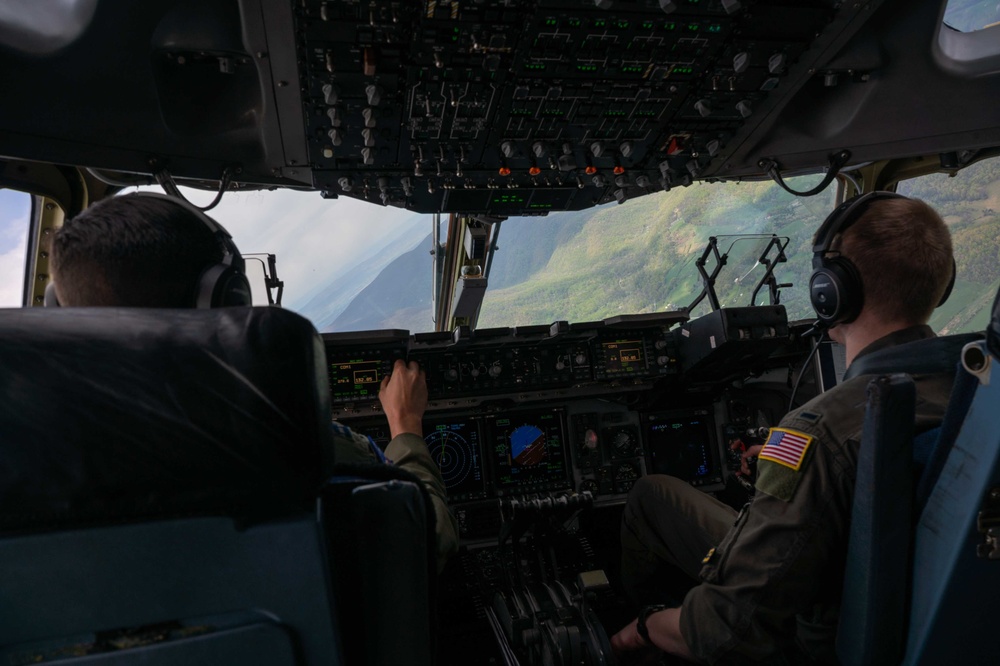 3rd AS aircrew train for global airlift