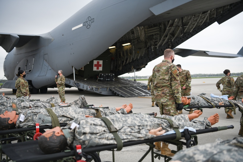 445th AW participates in USTRANSCOM exercise aeromedical teams and global patient movement