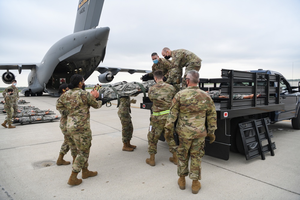 445th AW participates in USTRANSCOM exercise aeromedical teams and global patient movement