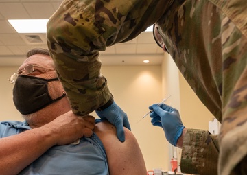 Kentucky Governor Visits Henderson CVC