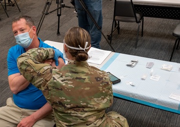 Kentucky Governor Visits Henderson CVC