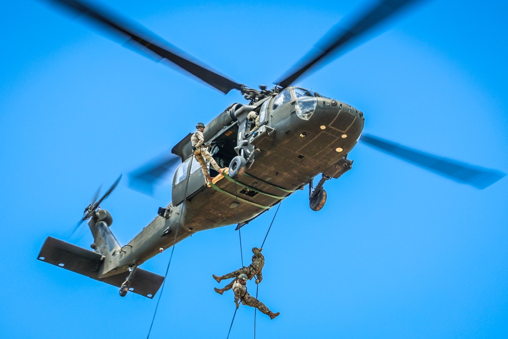 Air Assault - 25thID Lightning Academy Rappel Day