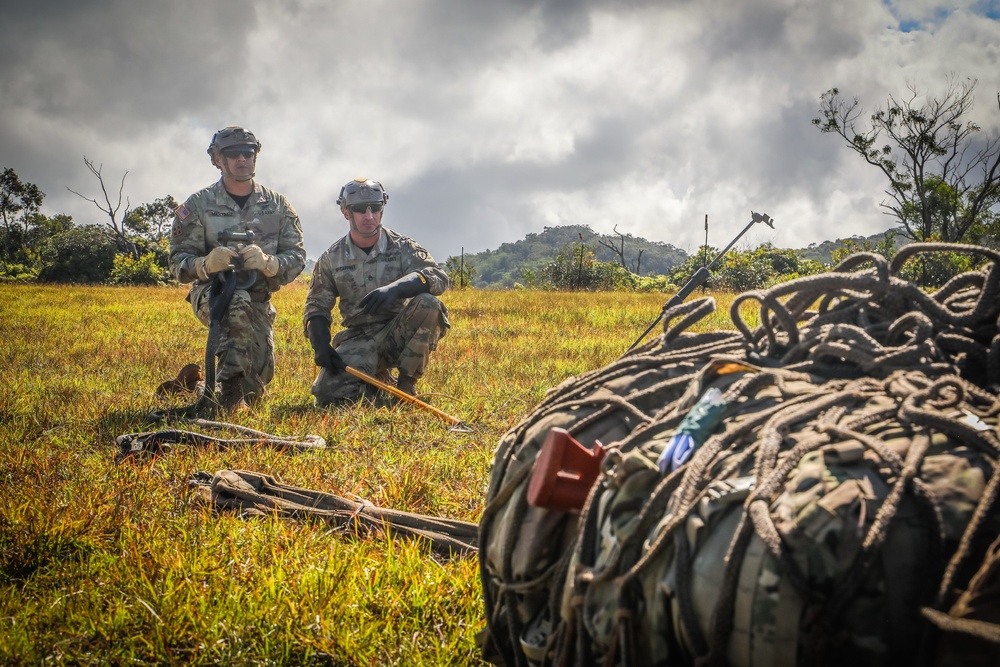Air Assault - 25thID Lightning Academy Rappel Day