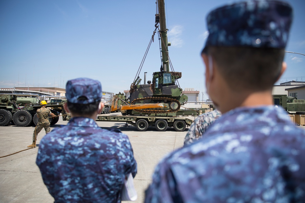 JSDF Visits MWSS-171