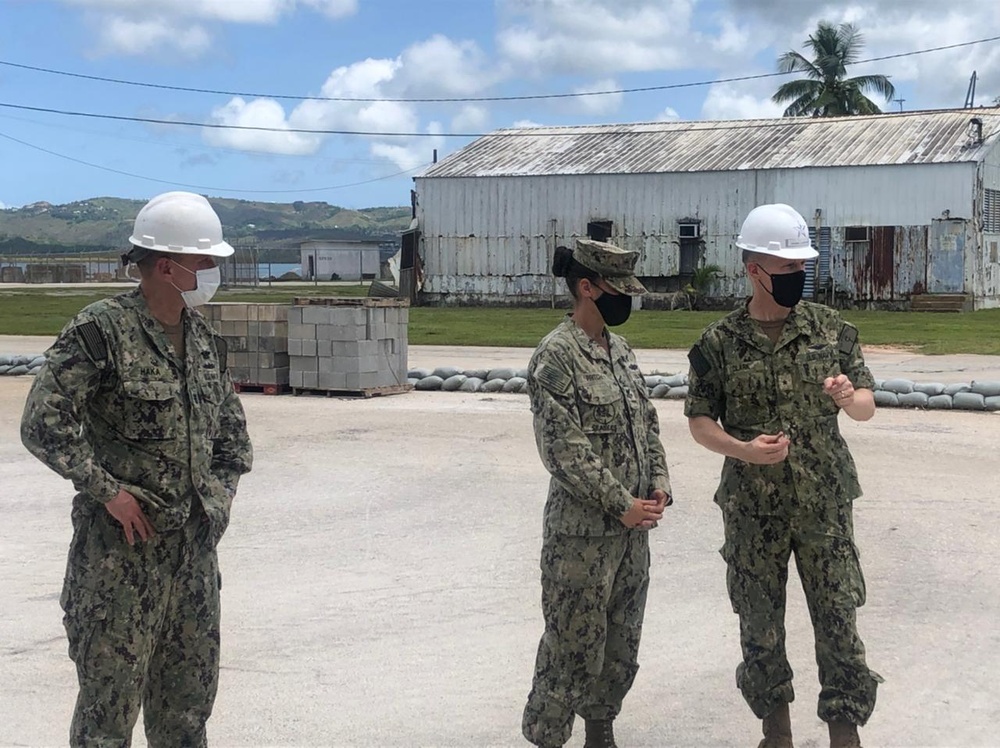 Deputy Commander, U.S. 7th Fleet visits Seabees on Naval Base Guam