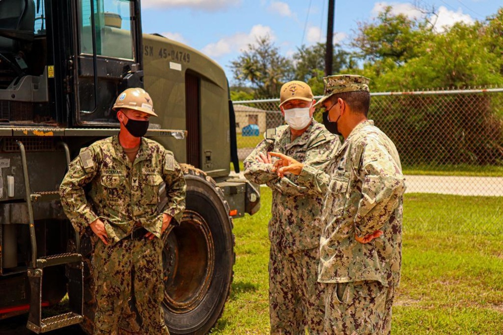 Deputy Commander, U.S. 7th Fleet visits Seabees on Naval Base Guam