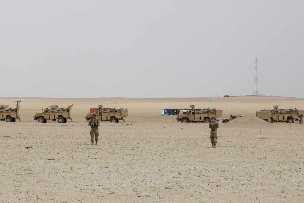 Combat Engineers train with C4 at Kuwait range