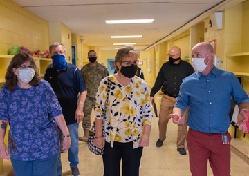 Stephensen Family tours Stephensen Elementary