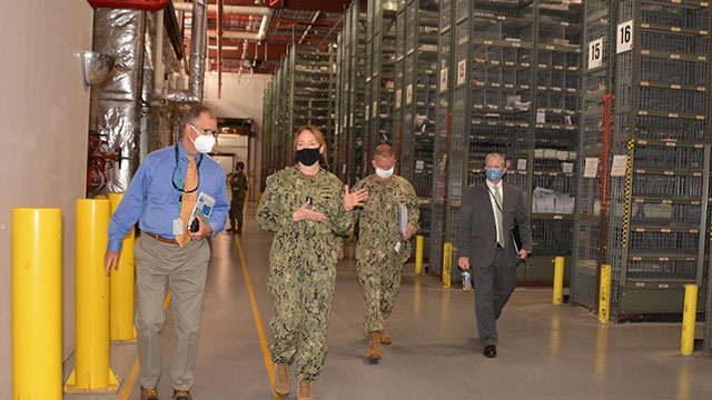 DLA director meets Richmond-based employees, praises commitment to mission