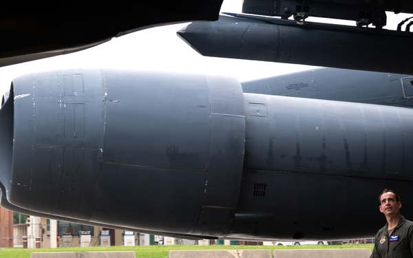 412th TW integrates with 2nd BW