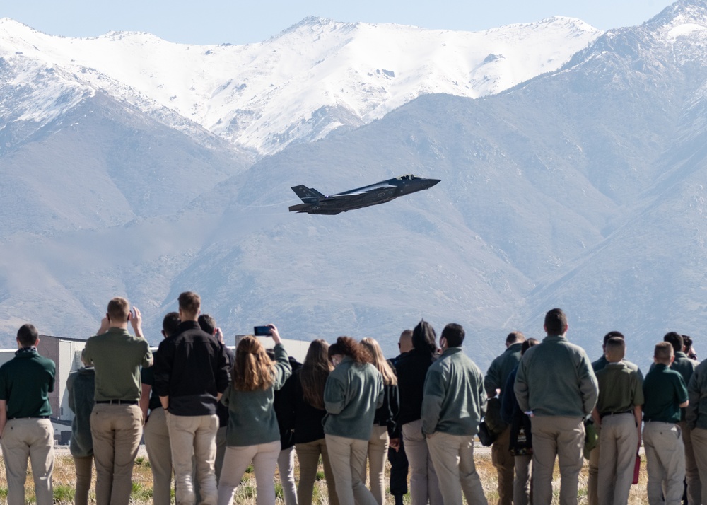 Students watch F-35 Demonstration Team aerial routine over Hill Air Force Base