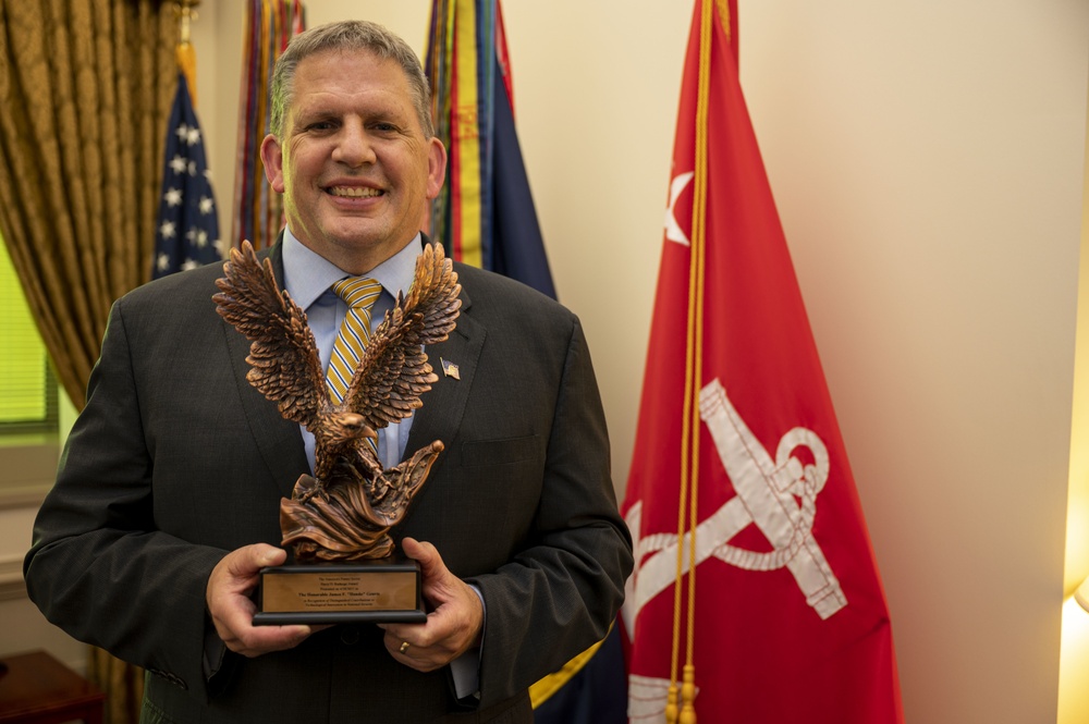 Under SECNAV Harry D. Raduege Award