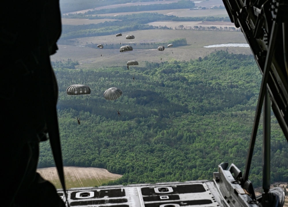 165th AW provides airlift for POMPOC