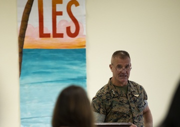 I MEF Commanding General speaks at Leadership Education Seminar