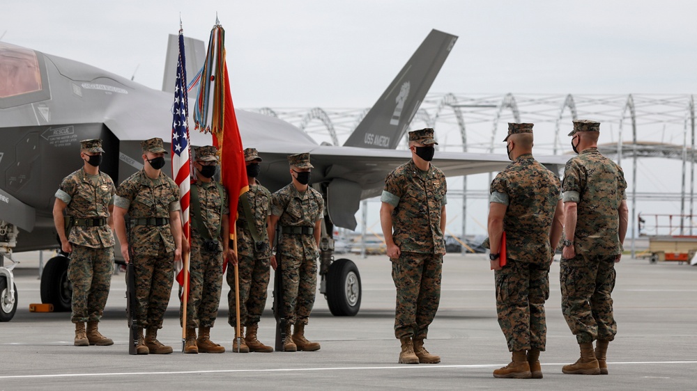 VMFA-121 Change Of Command Ceremony