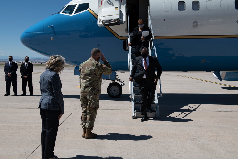 SecDef Austin greets USSPACECOM leadership