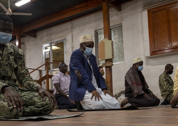 Djiboutian Cleric leads Ramadan prayers for CJTF-HOA military members