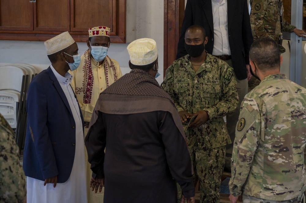 Djiboutian Cleric leads Ramadan prayers for CJTF-HOA military members