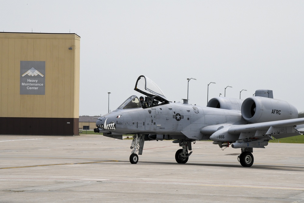 Maj. Gen. Borgen takes final flight with 442d Fighter Wing