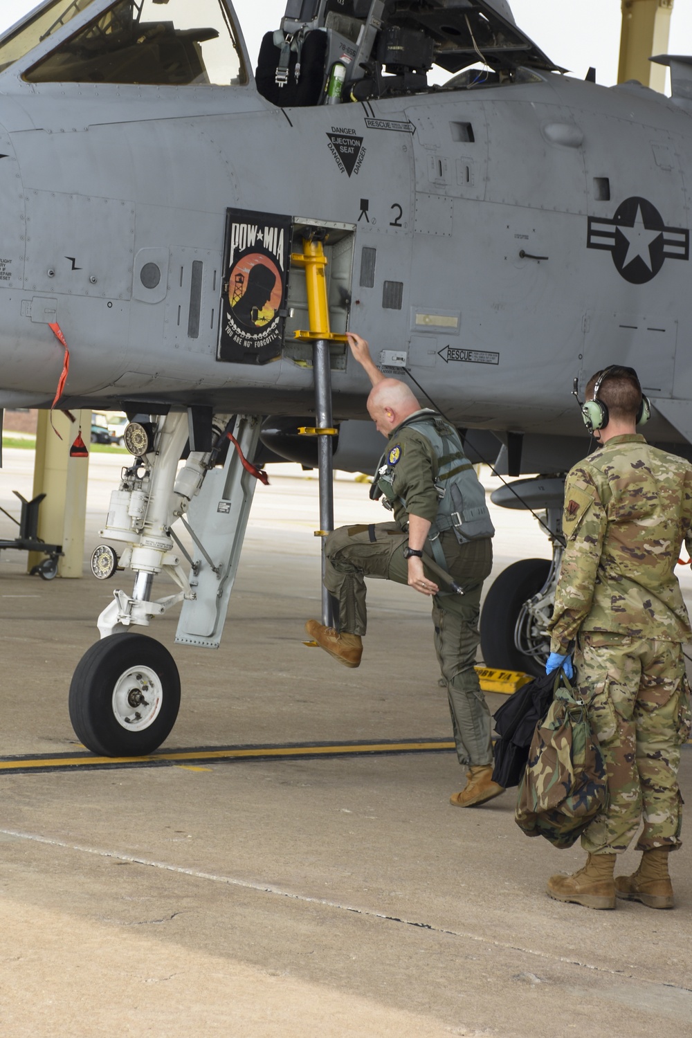 Maj. Gen. Borgen takes final flight with 442d Fighter Wing