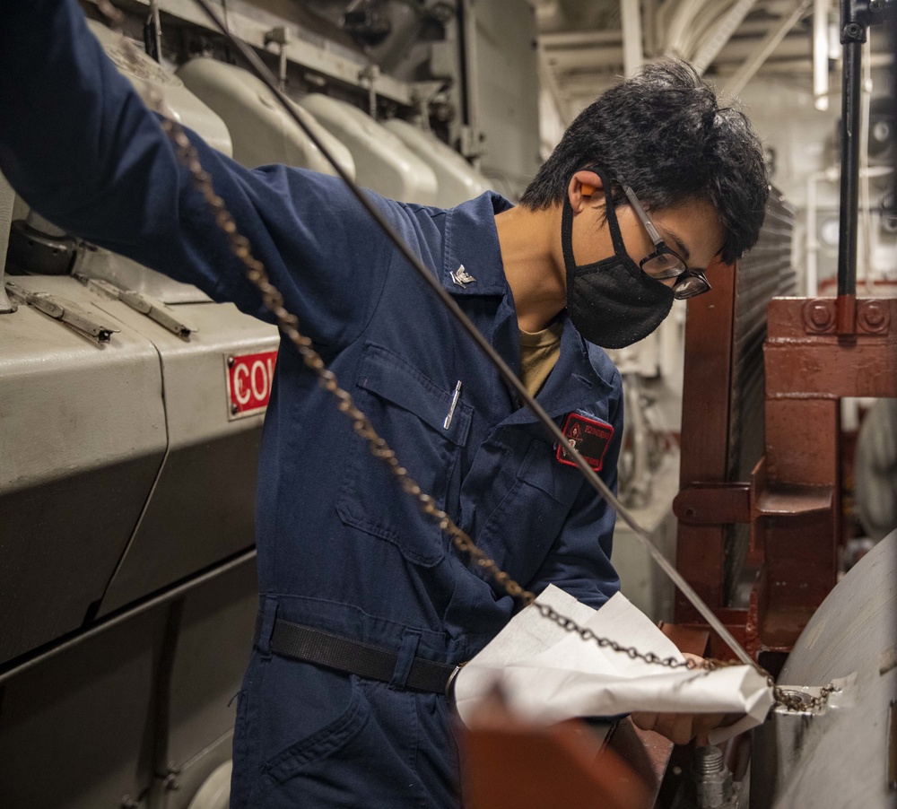 USS Makin Island Underway