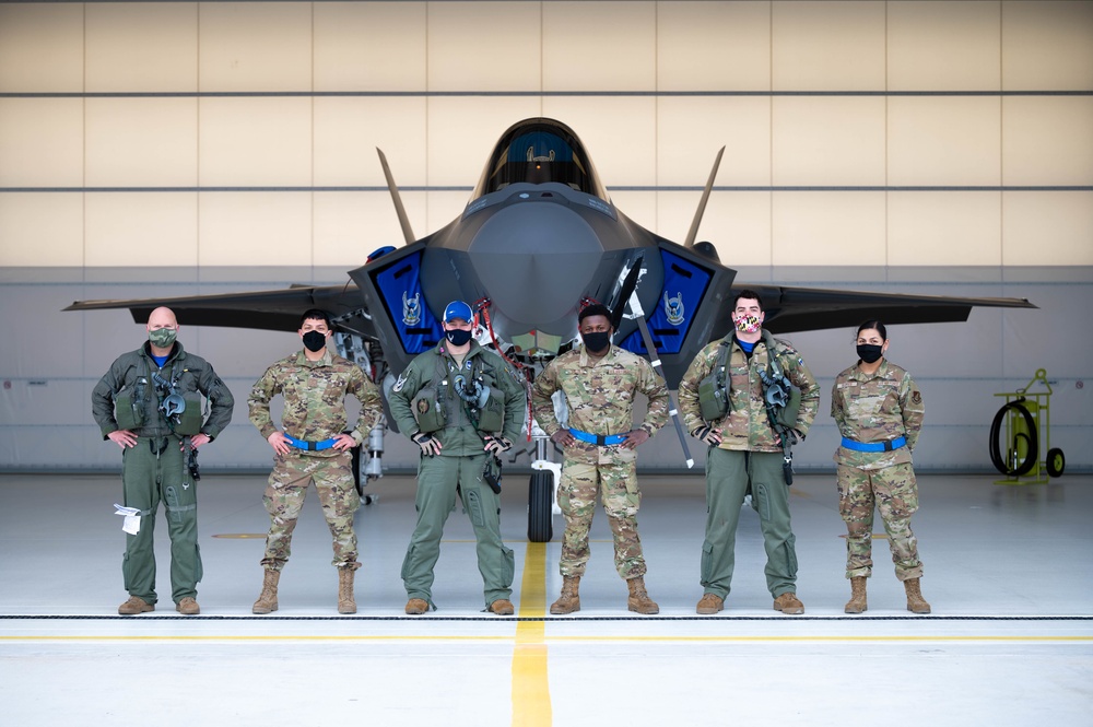 Incoming: 355th Fighter Squadron receives its first F-35A Lightning IIs