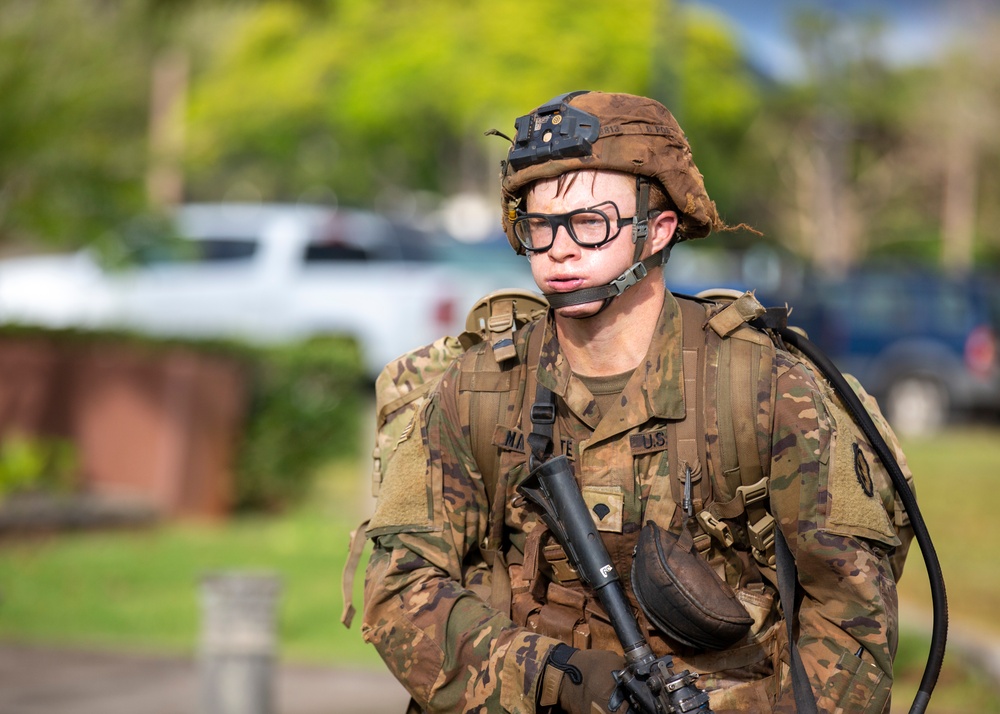 25th ID Light Fighters earn EIB/ESB