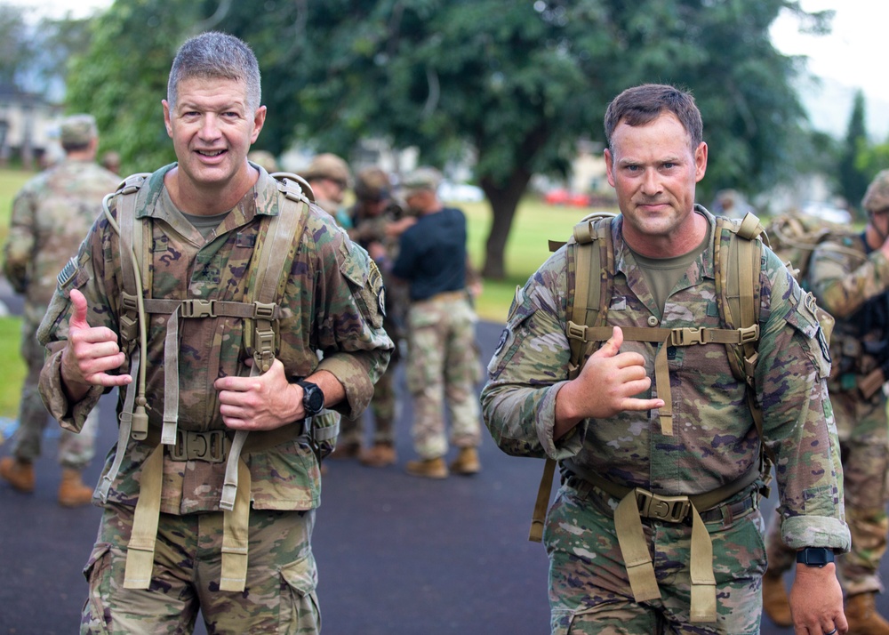 25th ID Light Fighters earn EIB/ESB