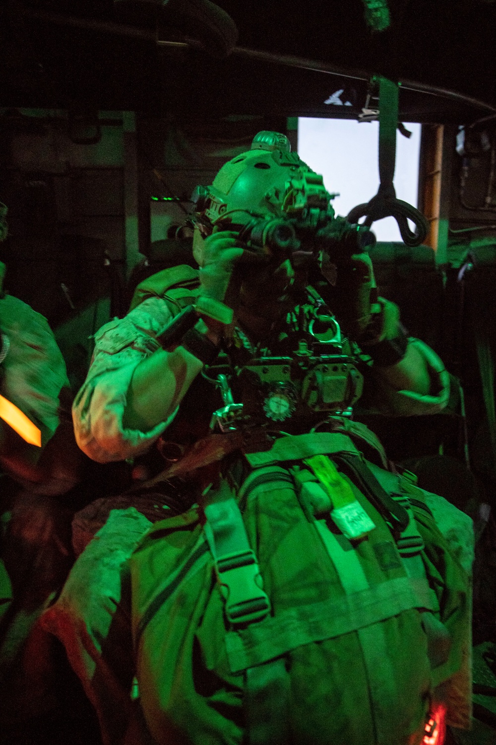 11th MEU ADRD free-fall insert